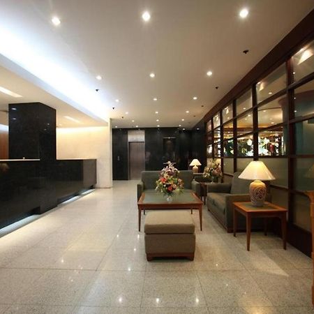 Sunny Bay Suites Manila Esterno foto